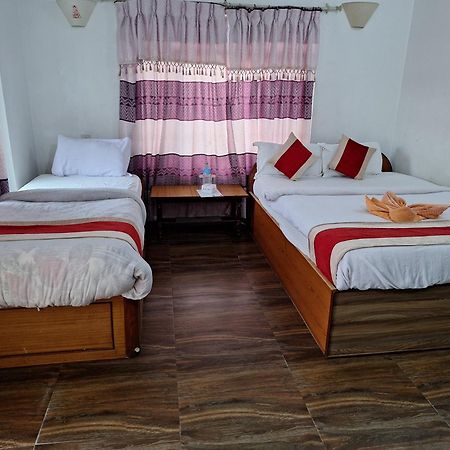 Hotel Shiva'S Dream Sauraha Bagian luar foto