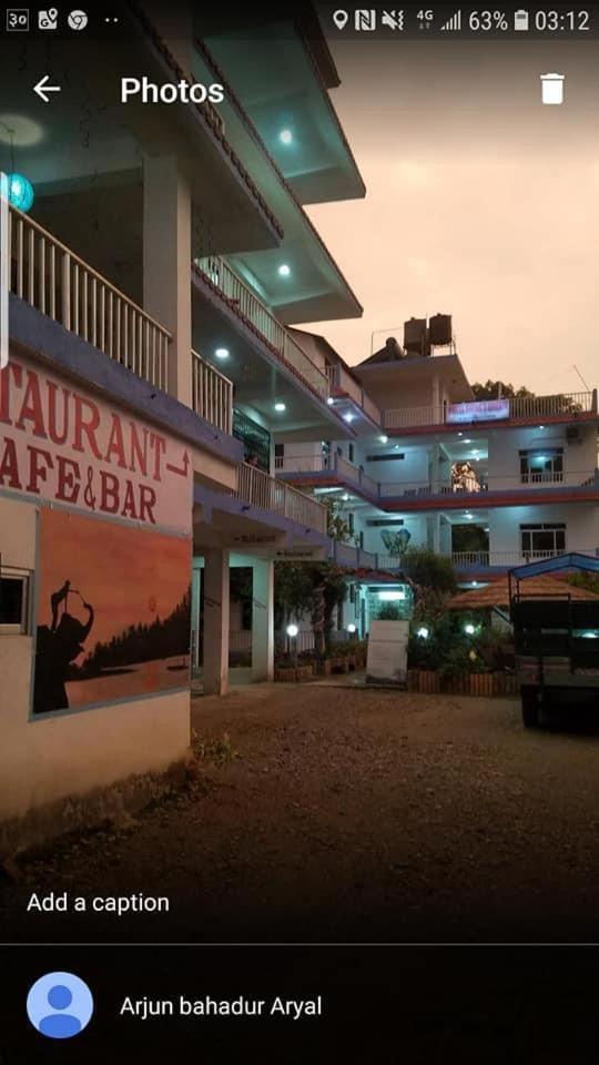 Hotel Shiva'S Dream Sauraha Bagian luar foto